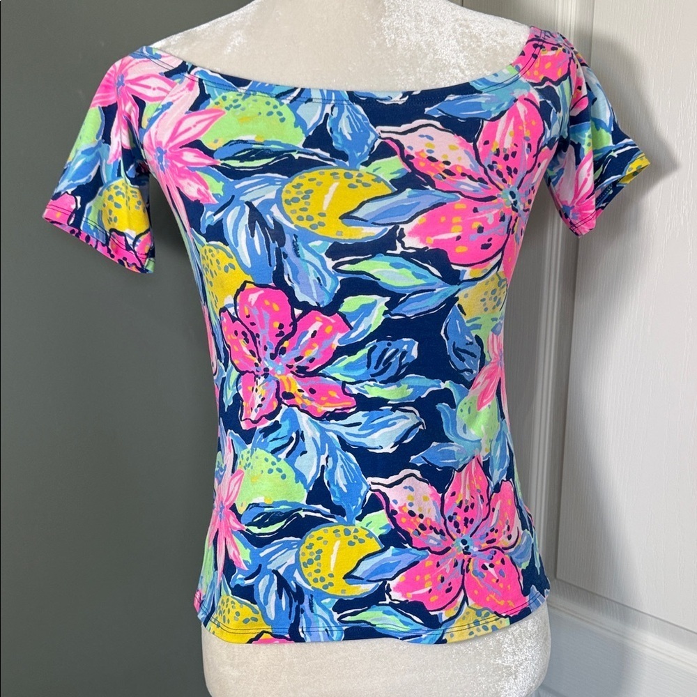 Lilly Pulitzer Floral Boatneck Top XS Navy Pink Lemon Print Cotton Stretch Tee